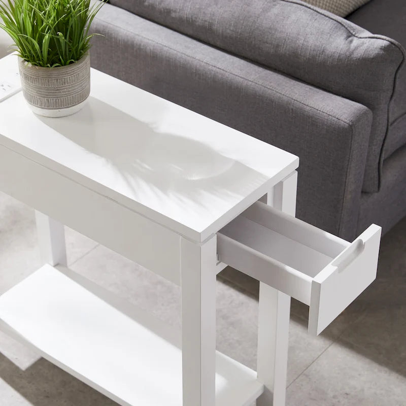Mesa auxiliar de madera Cade con cajón y carga