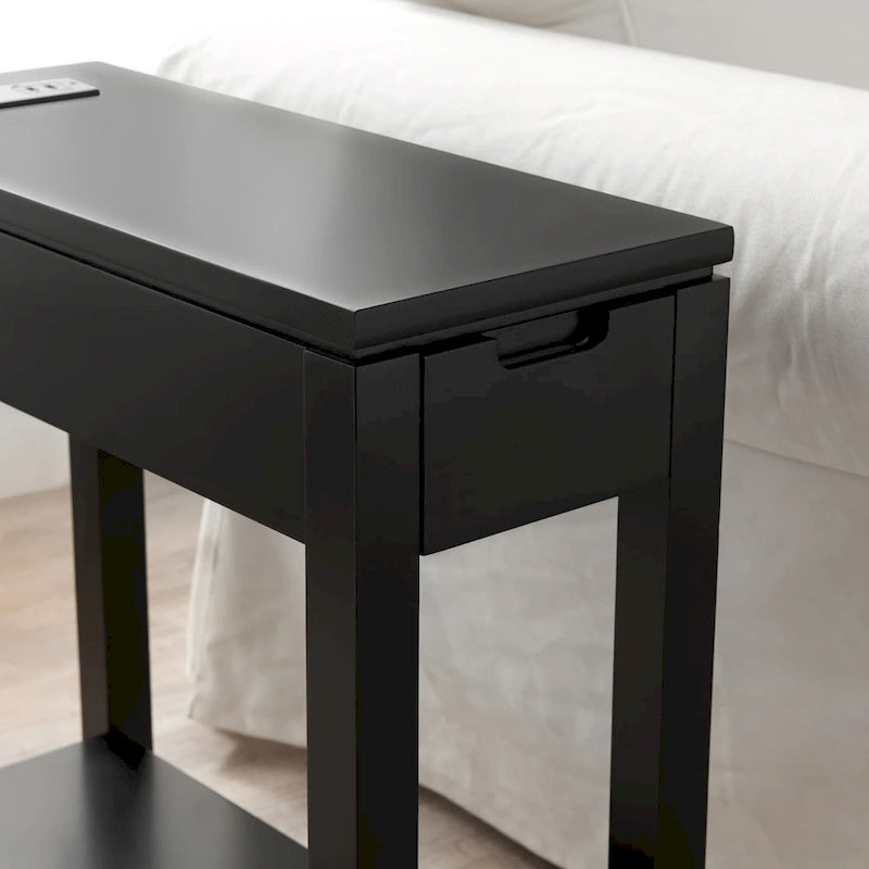 Mesa auxiliar de madera Cade con cajón y carga