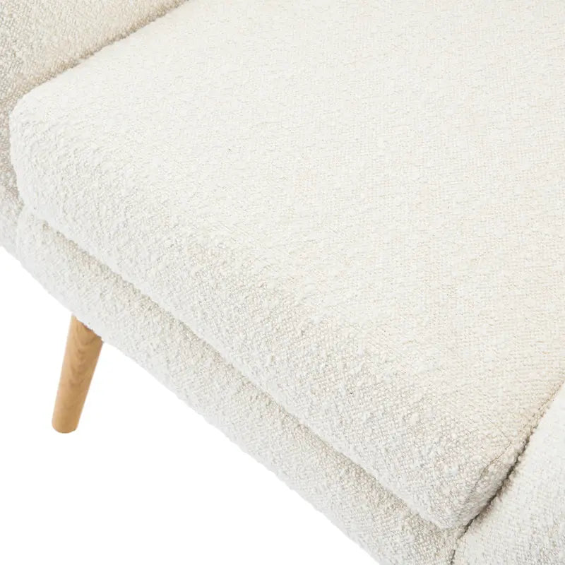 Sillón club de terciopelo con respaldo alado Boucle Almendra