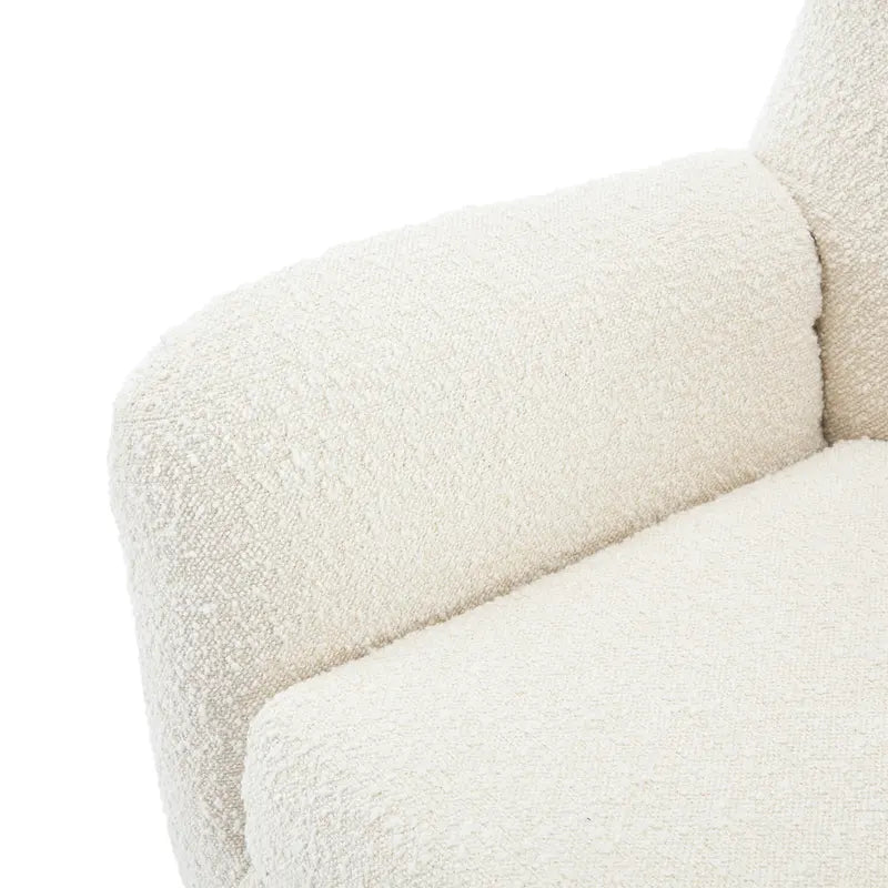 Sillón club de terciopelo con respaldo alado Boucle Almendra